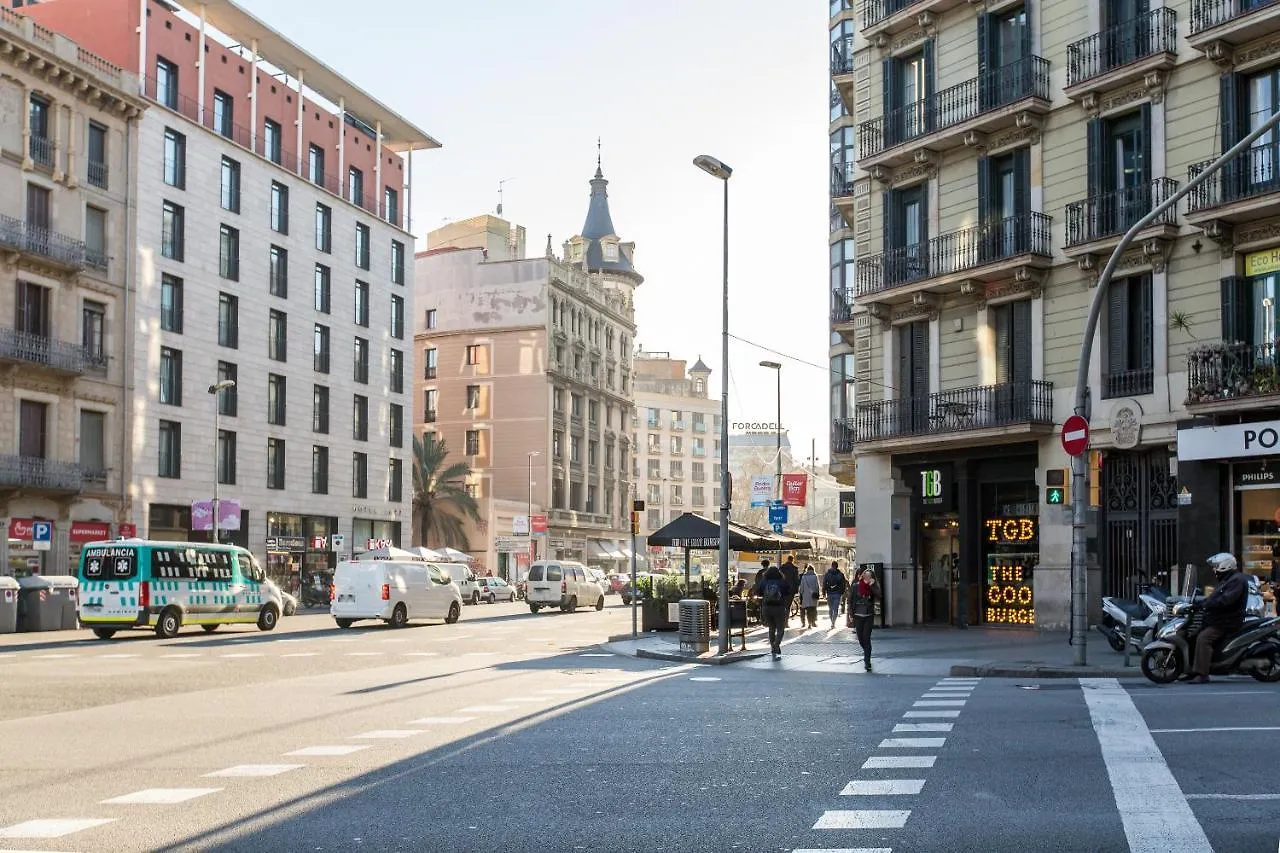 Destination Downtown - Ultra Central Barcelona Apartment