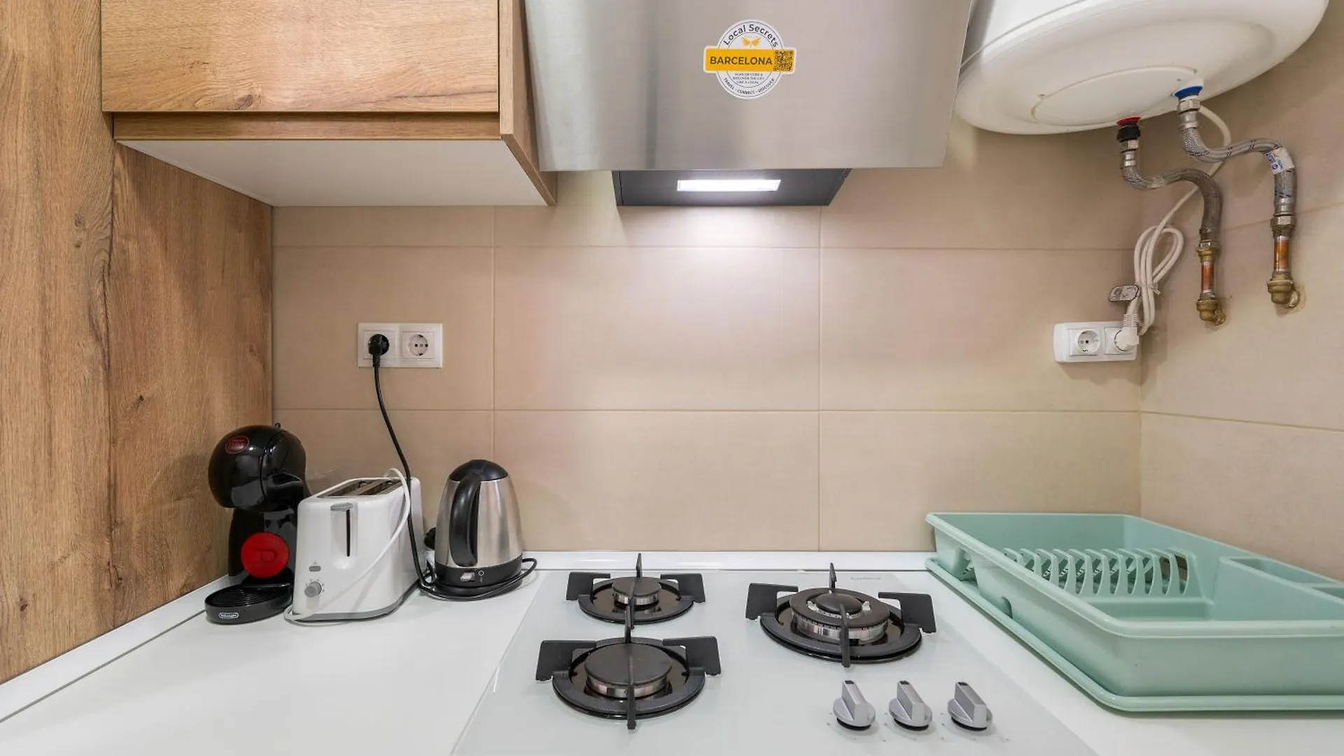 Destination Downtown - Ultra Central Barcelona Apartment
