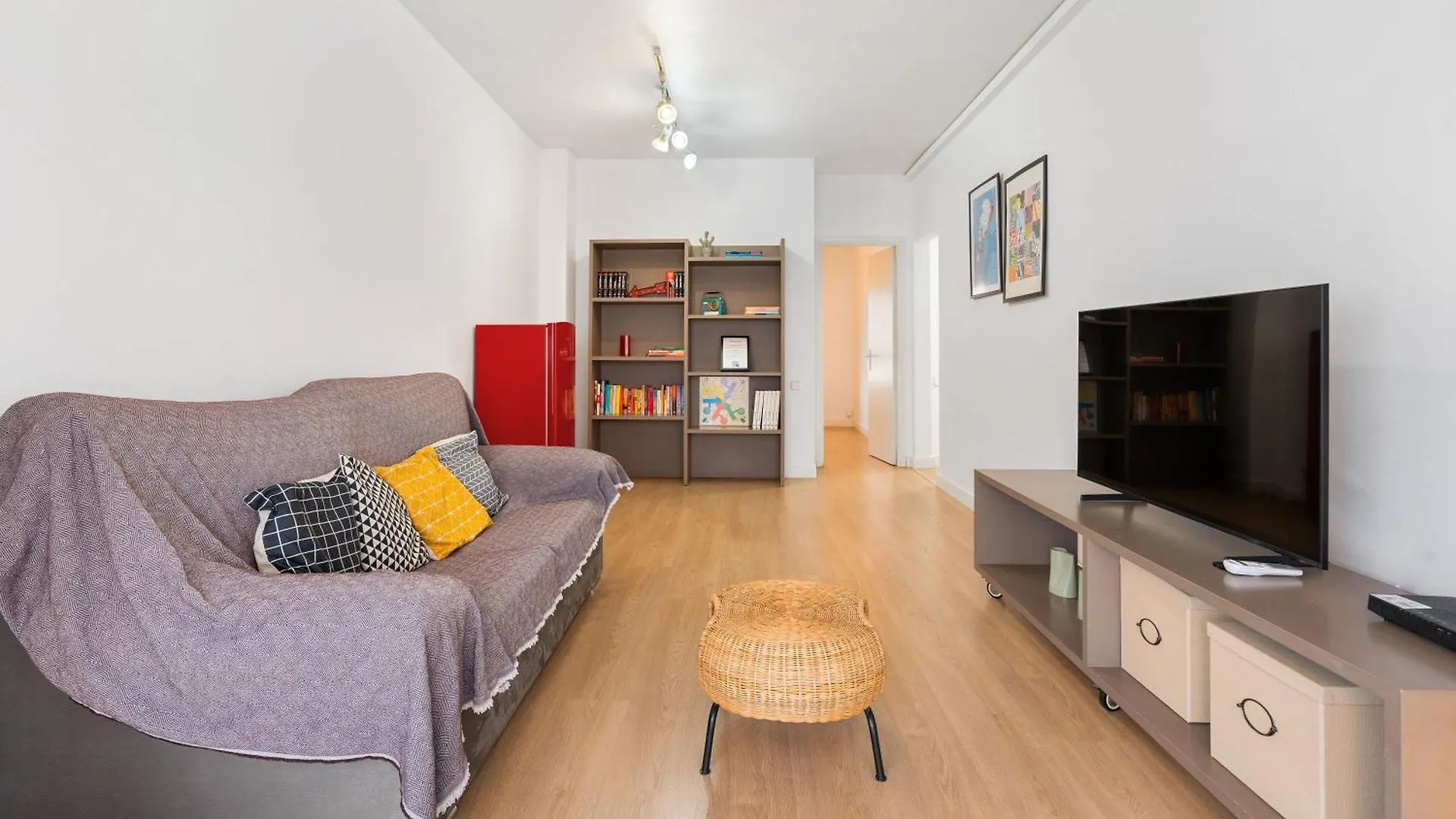 Destination Downtown - Ultra Central Barcelona 0*,  Spain