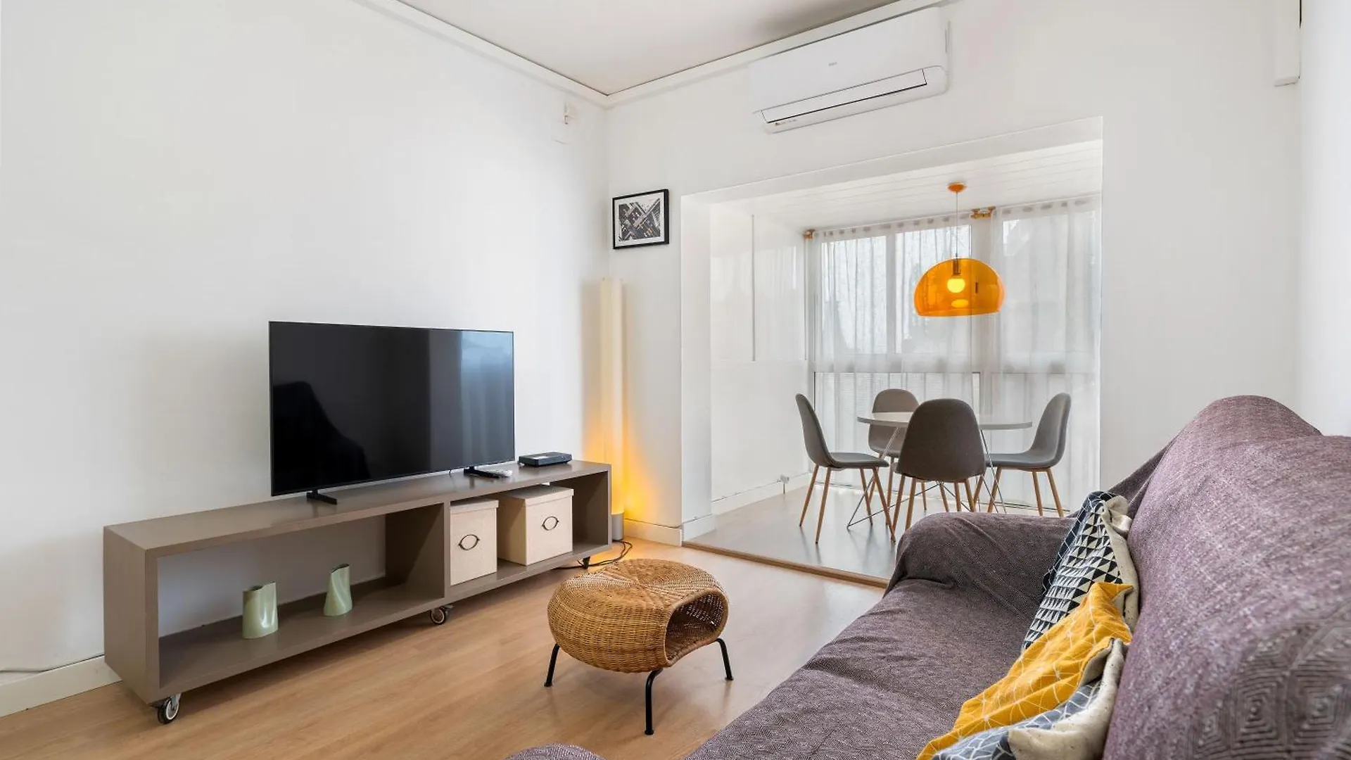 Apartamento Destination Downtown - Ultra Central Barcelona España